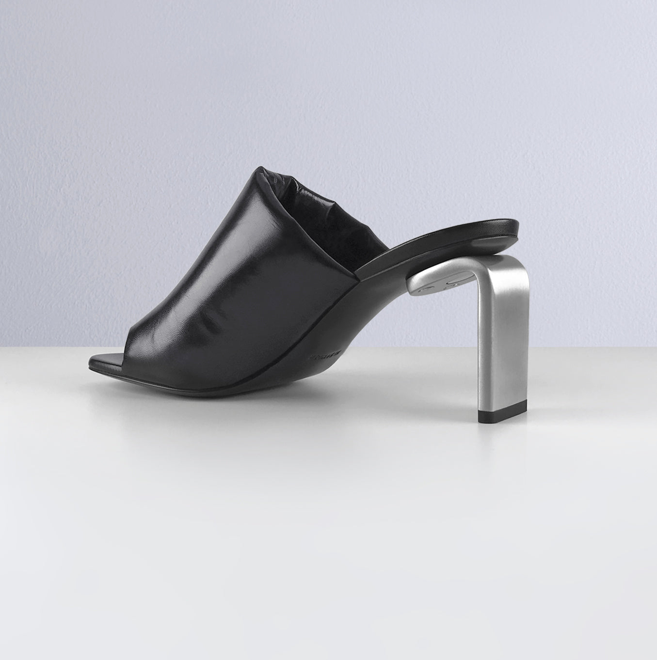 MULE METAL HEEL